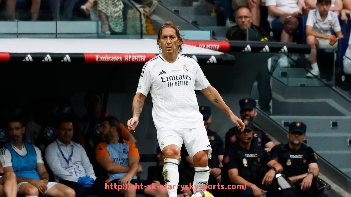 星空体育-英超球队使用的豪华大巴介绍：运动科技与舒适体验结合