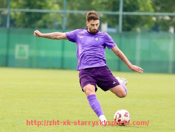 星空体育-西甲足球文字直播实时更新,最快赛况一览无遗