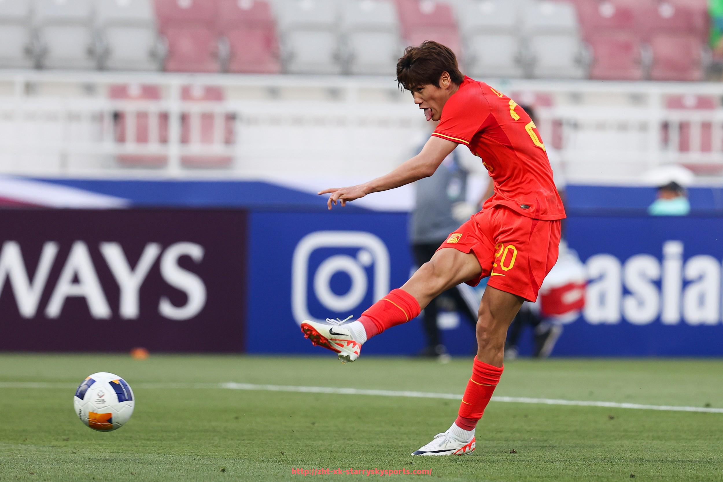 星空体育-法甲球员表现提升策略：训练方法与心理调适的科学结合探讨