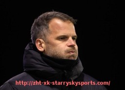 星空体育-德甲联赛中的比赛球队名单及赛季重点对决回顾